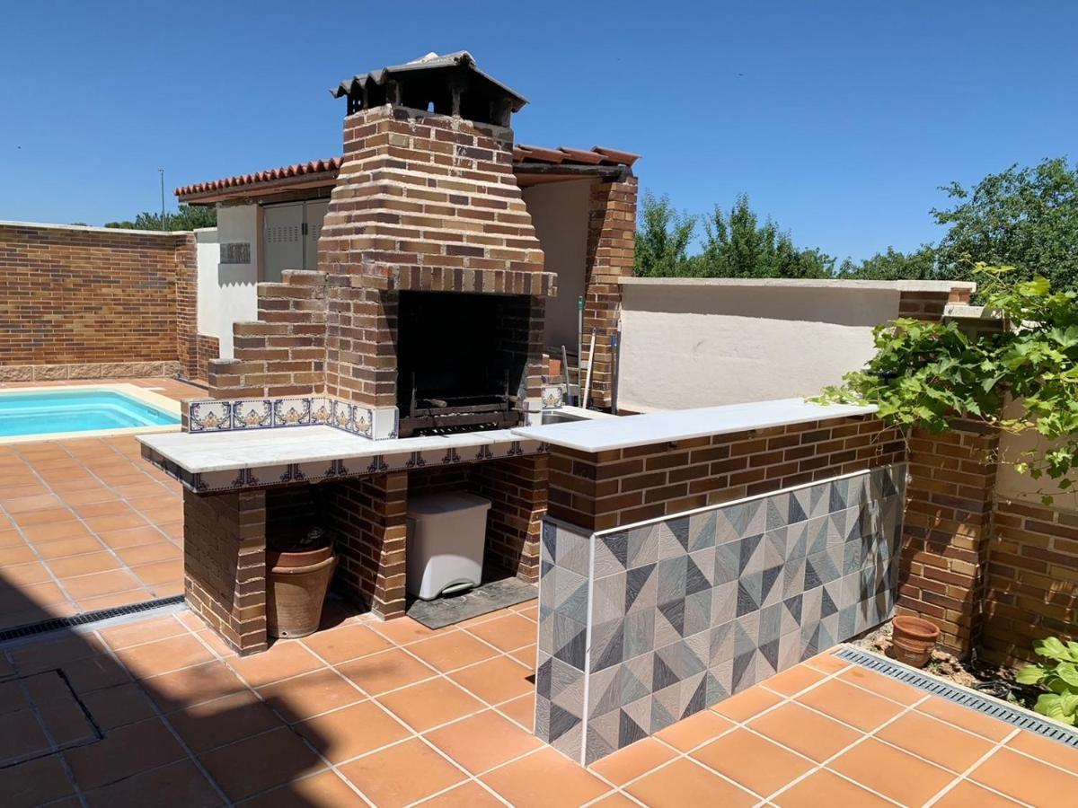 Burguillos de Toledo Chalet Villa Maria A 10 Minutos De Puy Du Fou מראה חיצוני תמונה